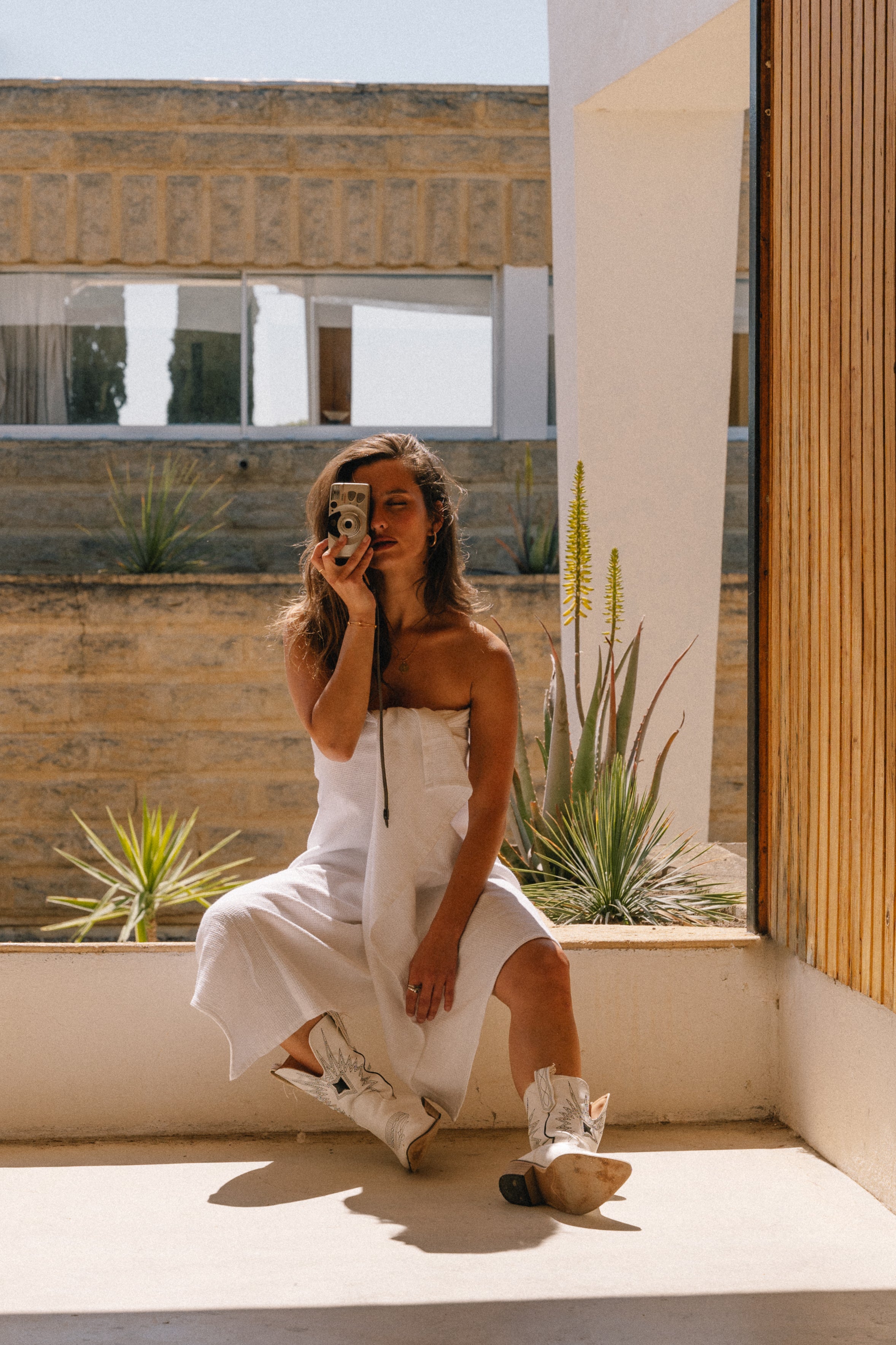 Honeycomb Maxi White Towel