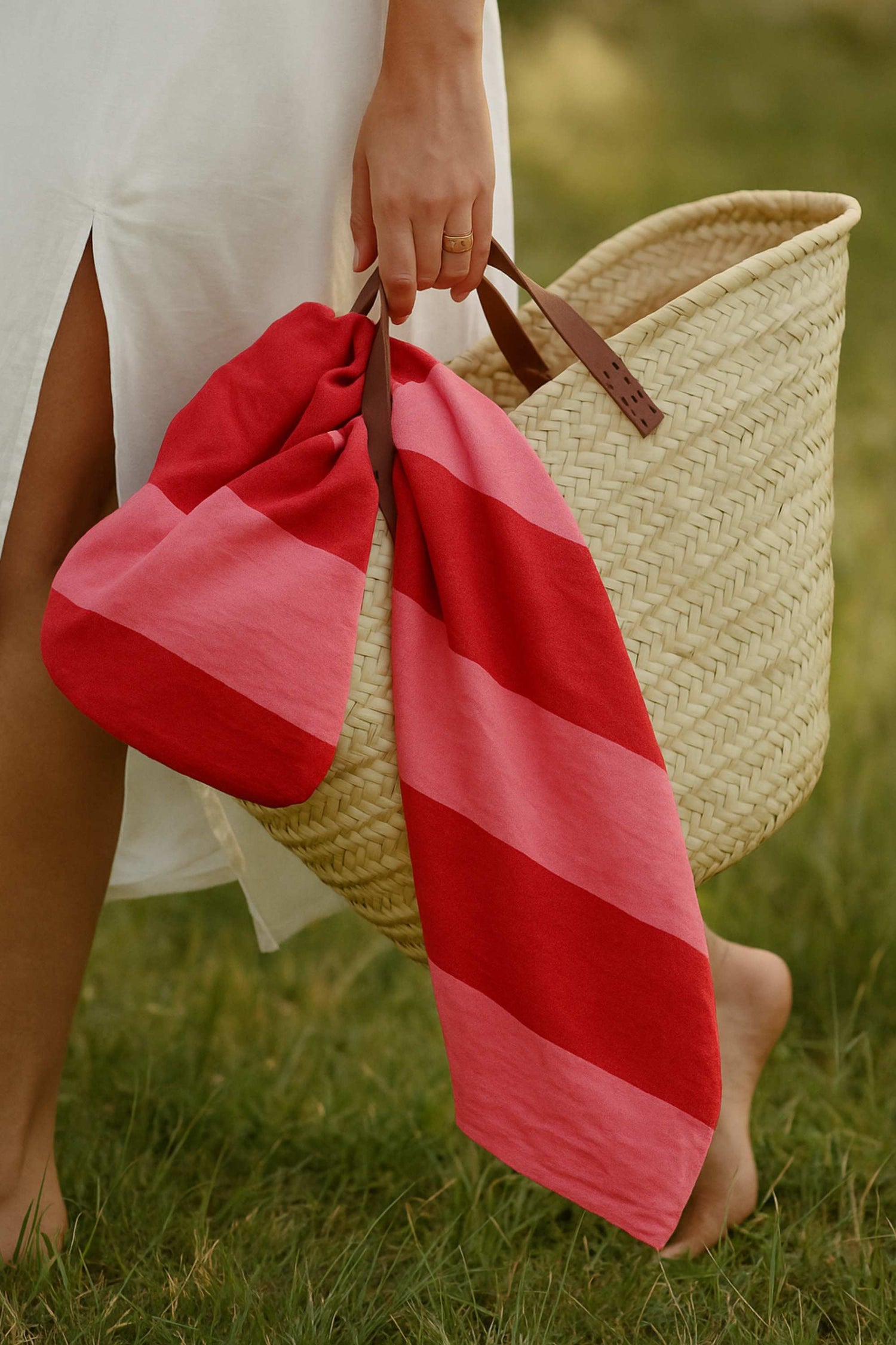 fouta rayée rose rouge