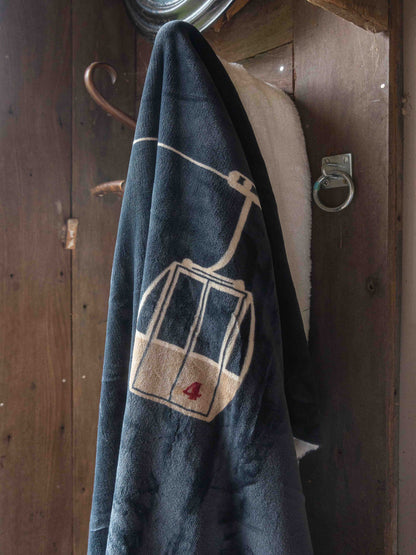 Gondola blanket