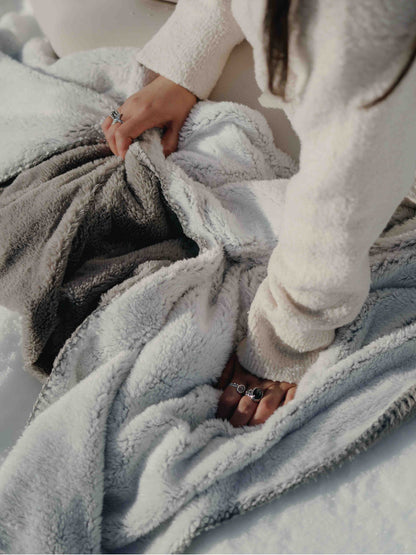 Plaid Cosy Bicolore Givre - gris clair VENTE ARCHIVES